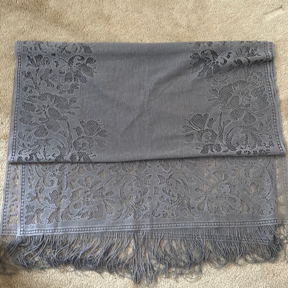 Grey shawl